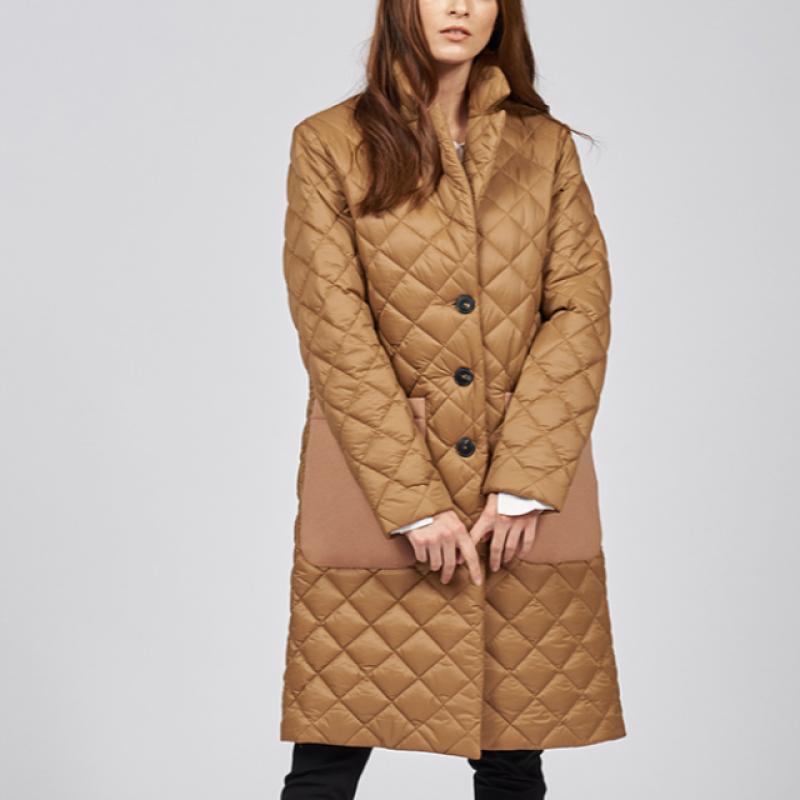 Quilted coat with wool pockets